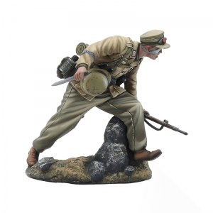 FL DAK054 Das Deutsche Afrika Korps with Rifle and Knife Drawn PRE ORDER