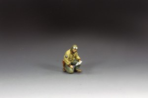 DD386 Kneeling Tech 5 Corporal w/Map
