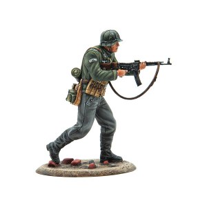 LWG032 German Advancing with MP44 