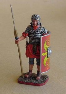 RO29 Kneeling with Sword Red RETIRED