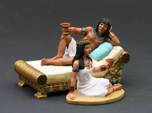 AE021 Banquet Guests Set 1 RETIRE Sans boite – reconditionnée