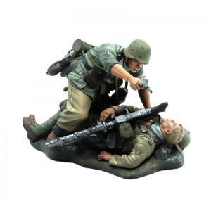 FL DAK049 Das Deutsche Afrika Korps Medic and Wounded PRE ORDER