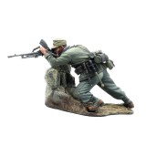 FL DAK052 Das Deutsche Afrika Korps Firing Captured Bren Gun PRE ORDER