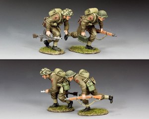 DD355(G) Running Bren Gun Team (w/ Grass base) 