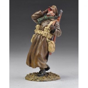 TG GW036A British Tommy casualty in greatcoat